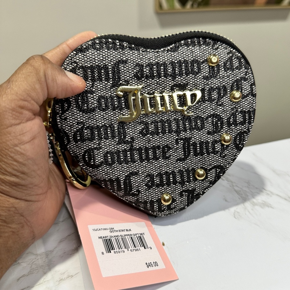 Juicy Couture Heart Wallet
